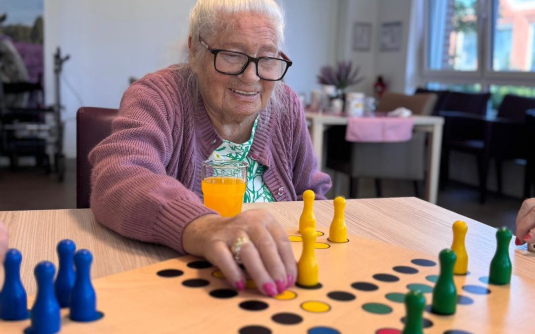 🎲 Spielenachmittag voller Spaß! 🧡♟️