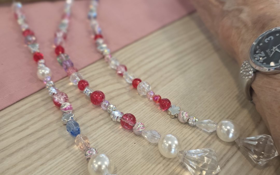 Heute Vormittag wurde bei uns fleißig gebastelt! 💎✨